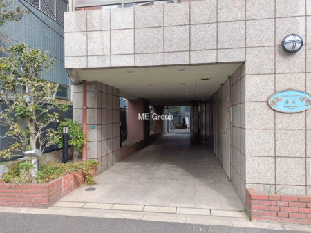 �G���g�����X -