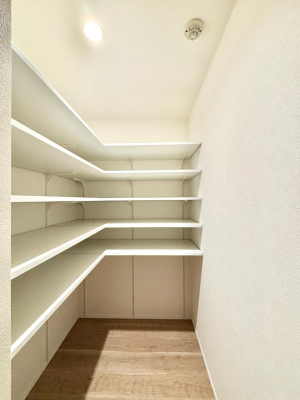 ���[ ���I�̂������[�X�y�[�X�B�|���p�����p�i�̃X�g�b�N�Ȃǂ�����������[�B