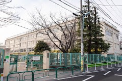 ���ӊ� ���w�Z 300m �����旧�l�{���w�Z