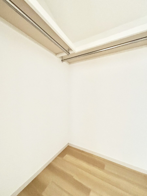 ���̑� �ߗނ��n���K�[�Ɋ|�����܂܎��[�ł���WIC�B�ߗނ̐������ڂ����₷���ĕ֗��ł��I