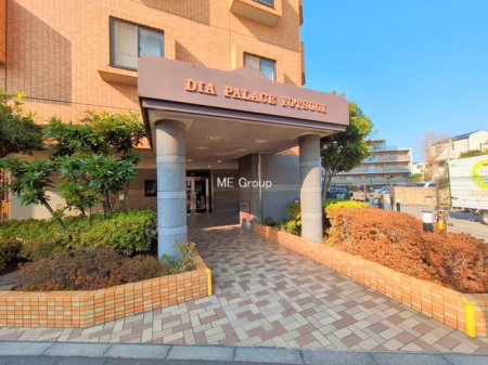 �G���g�����X -