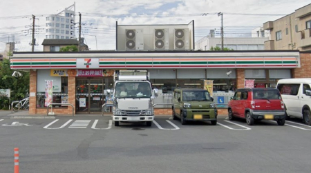 ���ӊ� �R���r�j 500m �Z�u��-�C���u�� �˓c���P���ړX