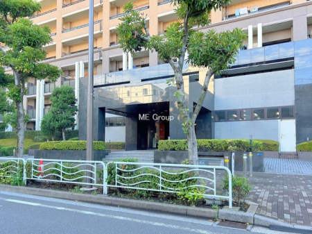 �G���g�����X -