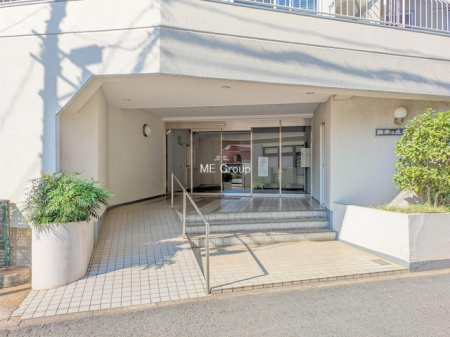 �G���g�����X -