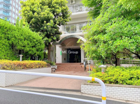 �G���g�����X -