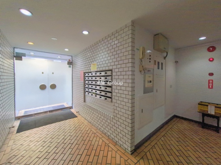 �G���g�����X -