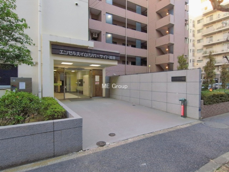 �G���g�����X -