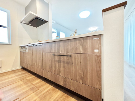 �L�b�`�� �������������I�ɁA�y�����I�V�X�e���L�b�`��  