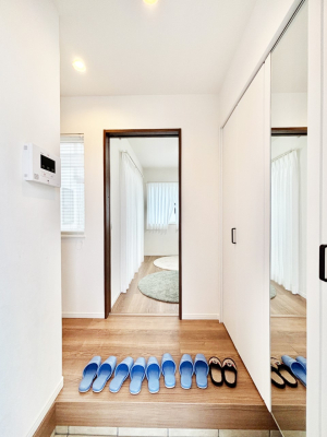 ���� �Ƒ��̋A��₨�q�l�������������}���錺��  