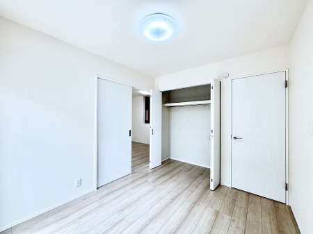 �q������ �q�������ɂ��������߂Ȏ��[�X�y�[�X�����Ղ�̋���