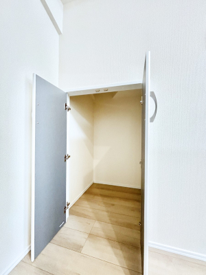 ���[ �K�i���̃f�b�h�X�y�[�X��L�����p�����L�b�`�����[�B���Ȃǂ̔��~�Ɋ��p�ł��܂��B