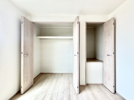 ���[ �����Ղ�̎��[�X�y�[�X�ŉ��K�ɕ�点���� 