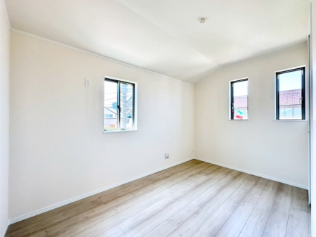 �q������ ������̂₳���������S�n�悢�v���C�x�[�g���[��  