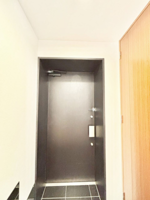 ���� ���ւɂ͎��[�������Ղ肠��̂ŃX�b�L�������q���I�ȋ�Ԃ�ۂĂ���