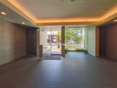 �G���g�����X -