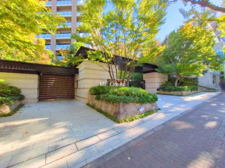 �G���g�����X -