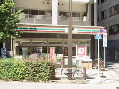 ���ӊ� �R���r�j 200m �Z�u���C���u��������V��Q���ړX