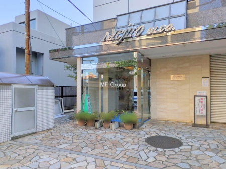 �G���g�����X -