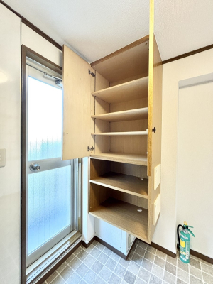 ���[ �L�b�`�����[�B�H�ނ̃X�g�b�N��L�b�`������̏����ȂǃX�b�L���Ƃ��܂��ĕ֗��ł��B