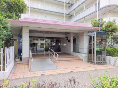 �G���g�����X -