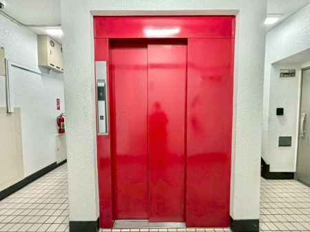 ���̑� ����̏�艺��ɕ֗��ȃG���x�[�^�[�I