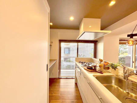 �L�b�`�� �����g���L�b�`��������A�g���₷�����������̂��₷���ɂ������܂����B  