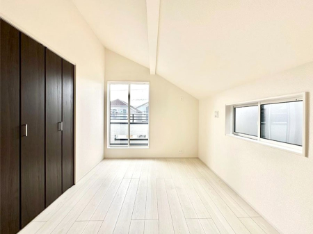 ���̑����� ���邢�o���R�j�[�T�C�h�ɗm����ݒu�B�ڊo�߂̗ǂ��Q���ɁB 