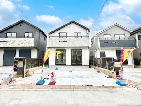 ���n�O�ώʐ^ �������ꂽ�O�ρA�㎿�ȏZ��Ԃ��L���鎺���͉i�����S���ĉ߂�����Z���ł��B 