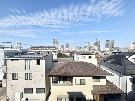 ���ӊ� �R���r�j 500m �t�@�~���[�}�[�g �������񒚖ړX