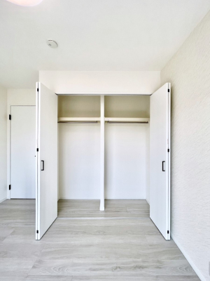 ���[ �m���N���[�[�b�g�B���s��������̂Ō���̈ߗނ�����������[�ł��܂��B