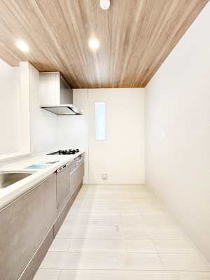 �L�b�`�� ��Ƃ肠��L�b�`���ł͂��Ƒ��Ɗy�������������ł��܂��B