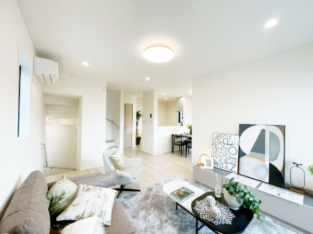 ���r���O �������������͋C�̂k�c�j�͉Ƒ��݂�Ȃ̉��K���