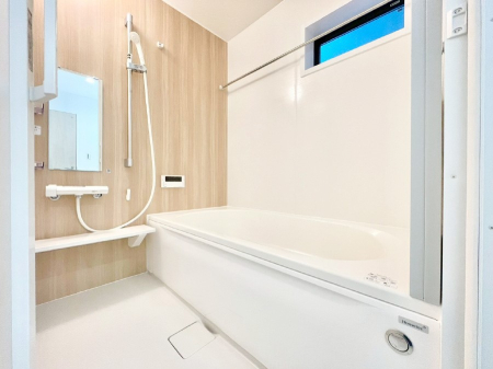 ���ӊ� �R���r�j 600m �Z�u��-�C���u�� �����_���P���ړX