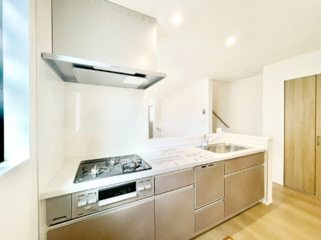 �L�b�`�� �L�X�Ƃ����g������̗ǂ��L�b�`���œ��X�̂��������y�����Ȃ肻��