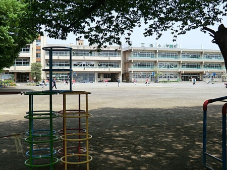 ���ӊ� ���w�Z 300m �������܎s���O�����w�Z