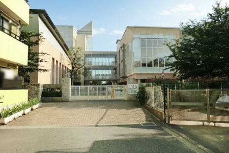 ���ӊ� ���w�Z 500m �������s�����₫���w�Z