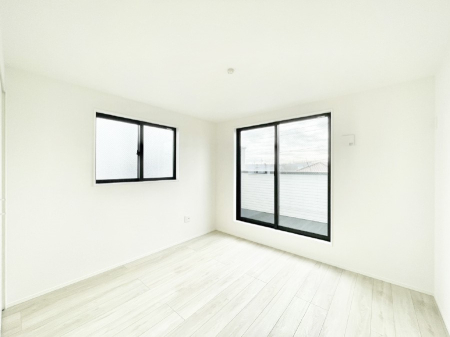 ���ӊ� �V���b�s���O�Z���^�[ 1300m ���B�i�V�X�����u���C�g�R�[�g