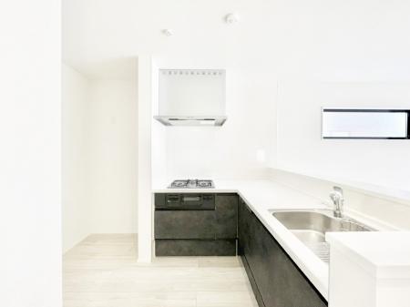 �L�b�`�� ��Ƃ肠��L�b�`���ł͂��Ƒ��Ɗy�������������ł��܂��B