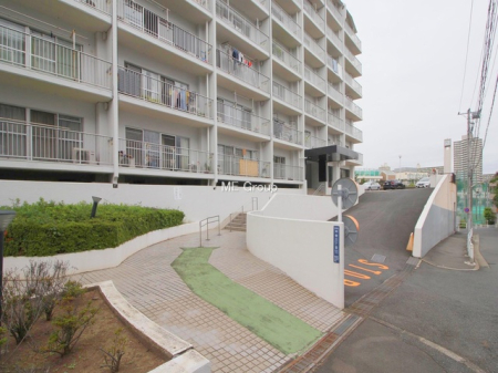 �G���g�����X -