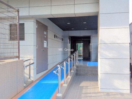 �G���g�����X -