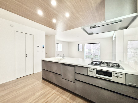 �L�b�`�� �����g���L�b�`��������A�g���₷�����������̂��₷���ɂ������܂����B 