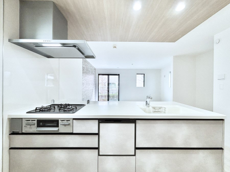 �L�b�`�� �����g���L�b�`��������A�g���₷�����������̂��₷���ɂ������܂����B 