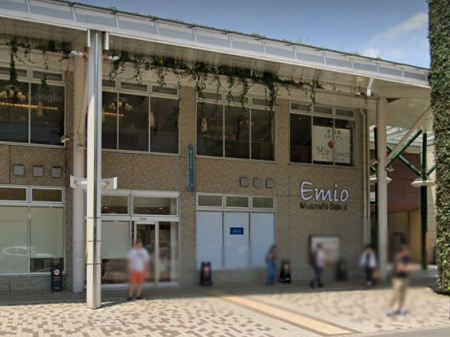 ���ӊ� �V���b�s���O�Z���^�[ 400m �G�~�I ������