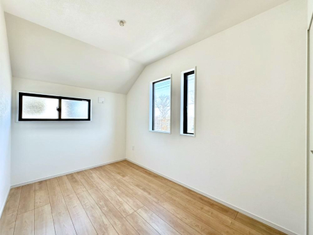 �q������ �Q�ʍ̌��Ŗ��邳�����ʂ��ǍD�I