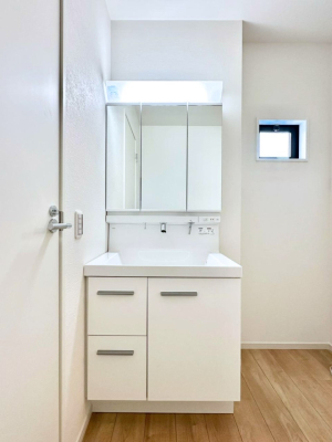 ���ʑ�E���ʏ� �傫�����₷���O�ʋ��Ő�����������ʑ�́A�g�����Ȃ݃`�F�b�N�┧�̂������ɂ������߂ł��B 