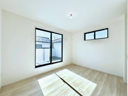 �Q�� ���邢�o���R�j�[�T�C�h�ɗm����ݒu�B�ڊo�߂̗ǂ��Q���ɁB 