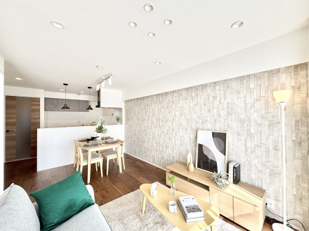 ���r���O �������������͋C�̂k�c�j�͉Ƒ��݂�Ȃ̉��K���