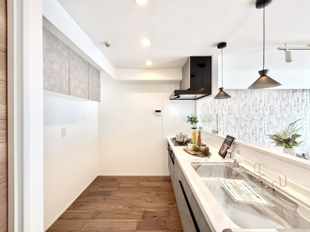 �L�b�`�� ��Ƃ肠��L�b�`���X�y�[�X�ł�������H��̌�Еt�����X���[�Y�ɁI