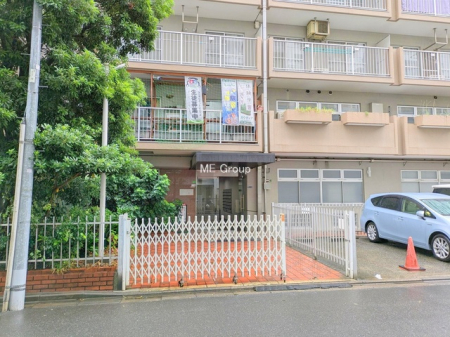 �G���g�����X -