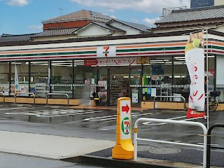 ���ӊ� �R���r�j 200m �Z�u��-�C���u�� �����Ԕ����X